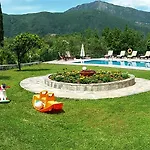 Ziogas Luxury *
