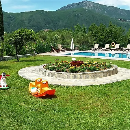 Ziogas Luxury *