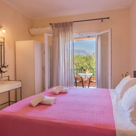 Ziogas Luxury Apartment *