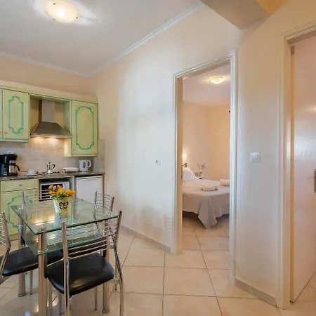 Ziogas Luxury Appartamento Dassia (Corfu)