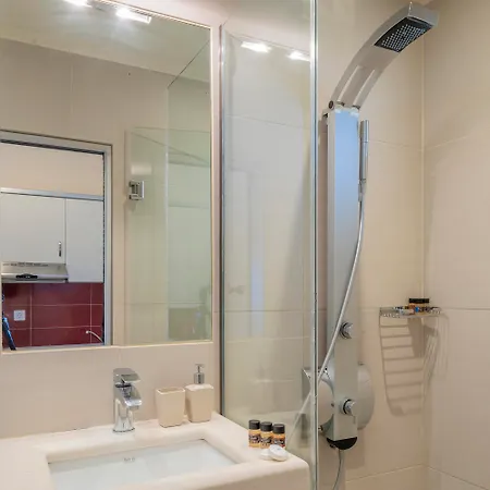 Ziogas Luxury Apartment *