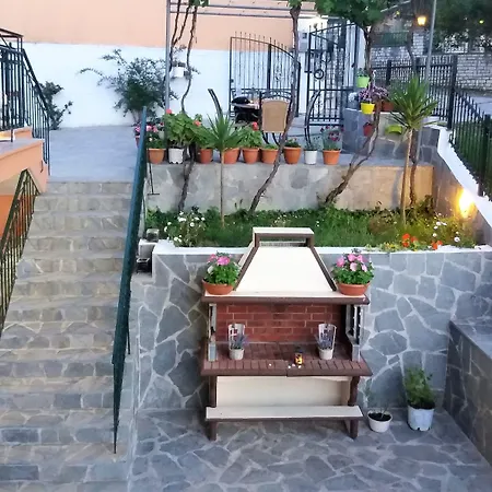 Ziogas Luxury Δασιά