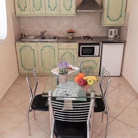 アパート Ziogas Luxury ダシア